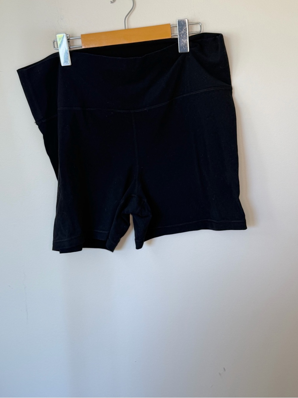 Tnaction shorts 2XL